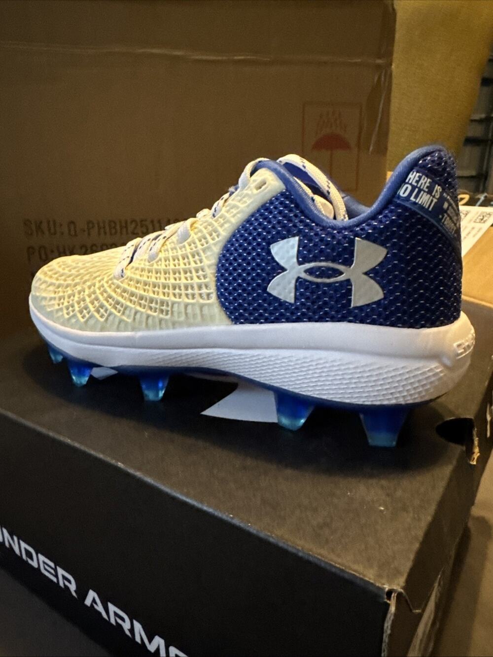 under armour glyde softball cleats
